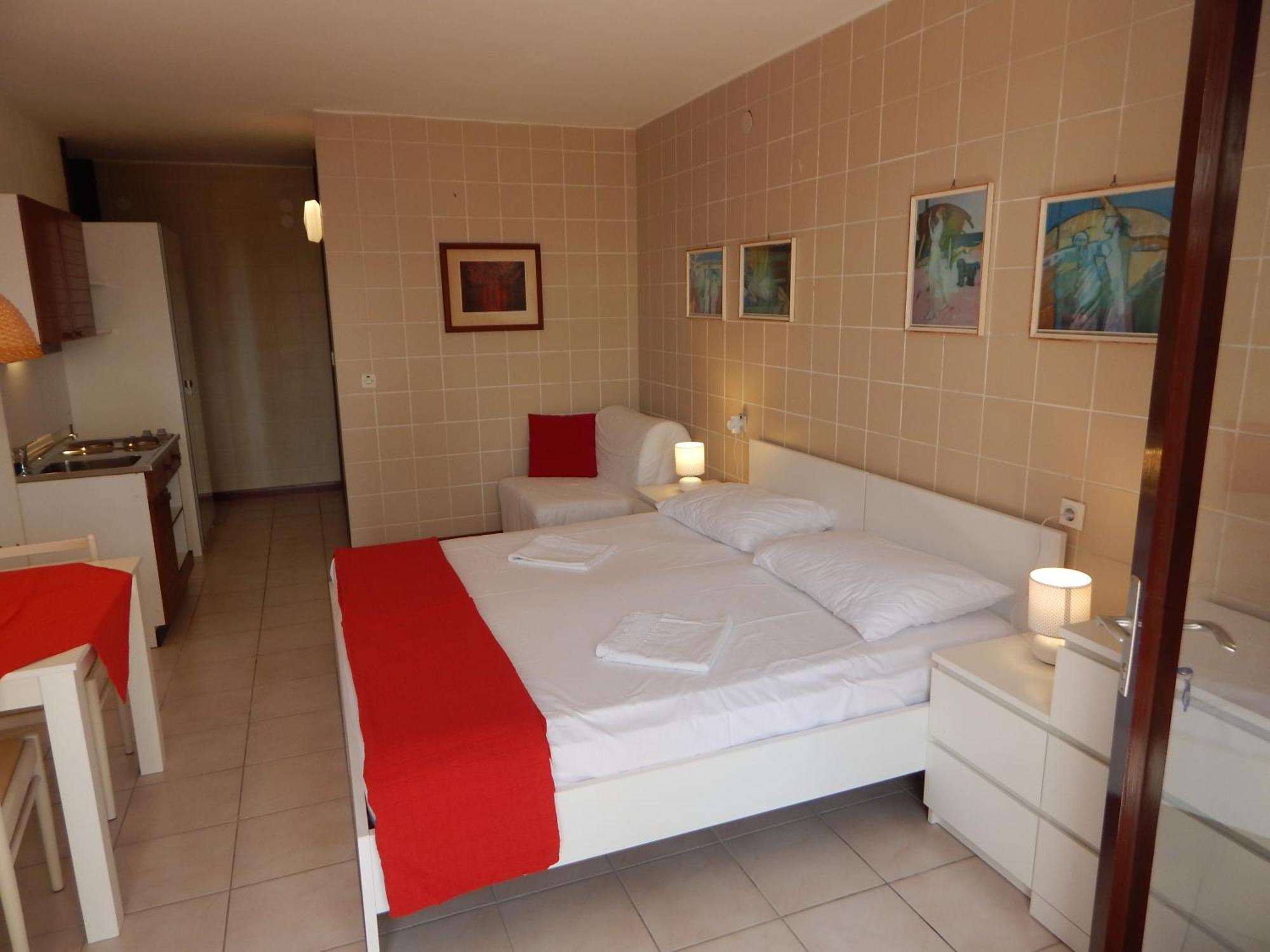 Apartmani Jutro Novalja Quarto foto