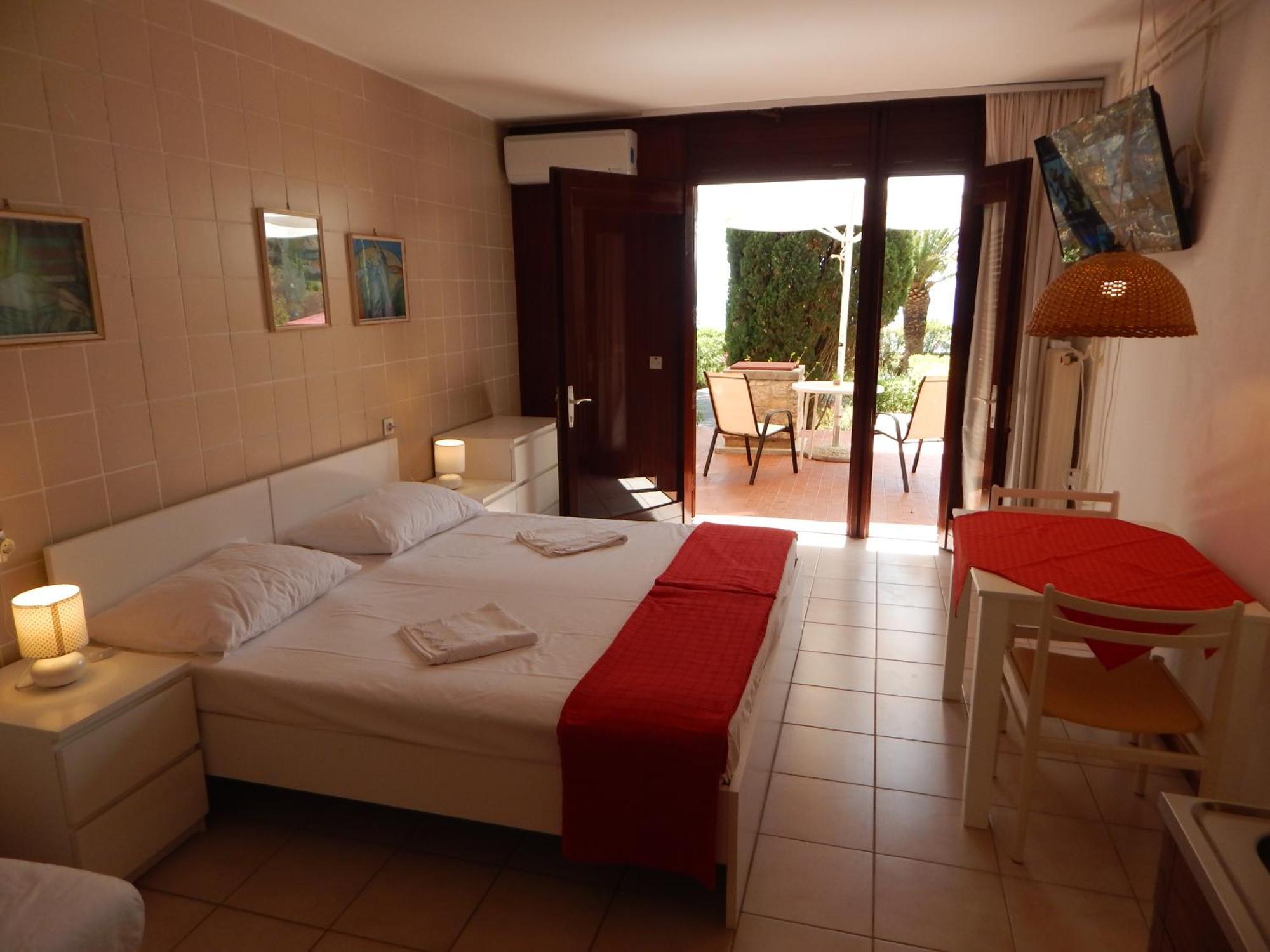 Apartmani Jutro Novalja Quarto foto